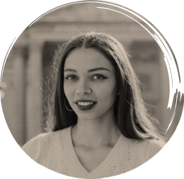 Portrait de Olivia Soubrillard, Chargée de visibilité et développement commercial au sein de l'agence | iasagora